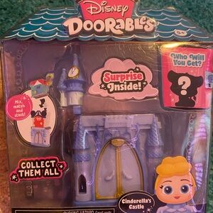 Disney Doorables Cinderella's Castle Playset - Blue